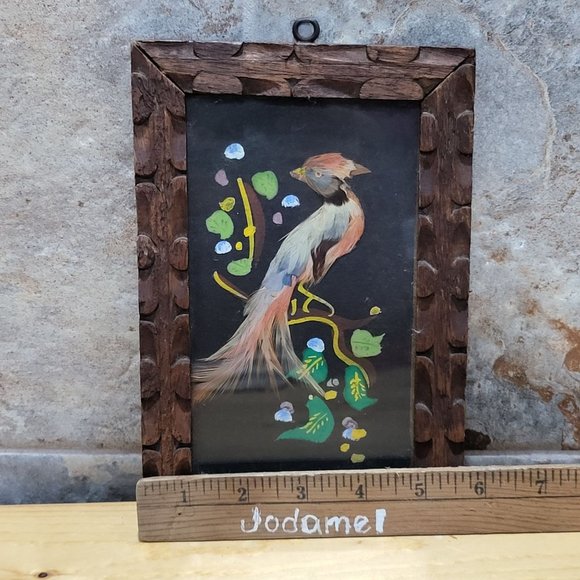 VTG Painted Exotic Bird Feather Art In Hand Carved Wooden Frame - Picture 10 of 12